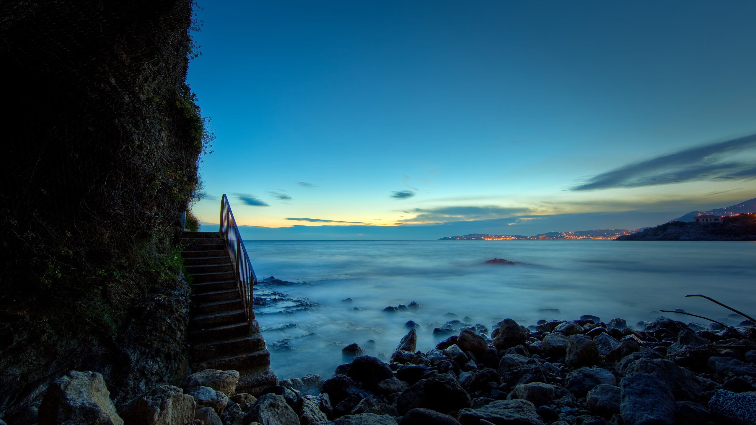 高原上的君主，恩比德化身关键先生，76人用窒息攻防强压爵士